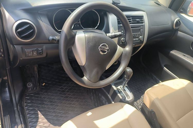 Used Nissan Livina 2013 1.6XL CVT Luxury Edition
