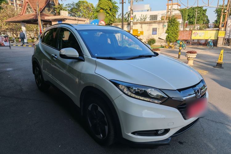 Used Honda Vezel 2015 1.8L CVT 2WD Luxury Model
