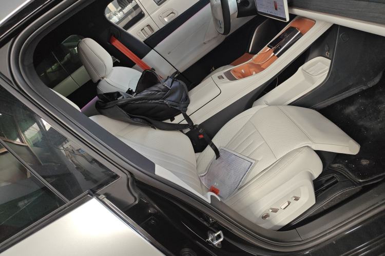 Used ONVO L60 2024 60 kWh Rear-Drive Version
