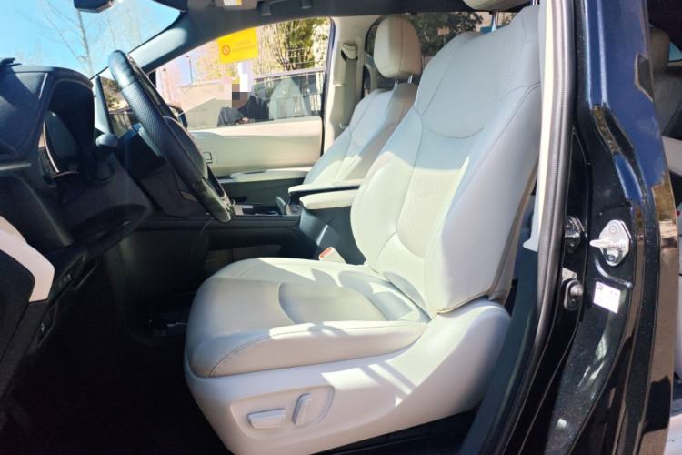 Used Toyota Sienna 2024 2.5L Hybrid Four-Wheel Drive Prestige Edition