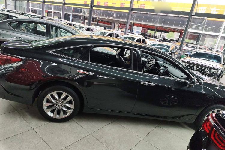 Used Toyota Avalon 2019 2.0L Luxury Edition China VI Standard
