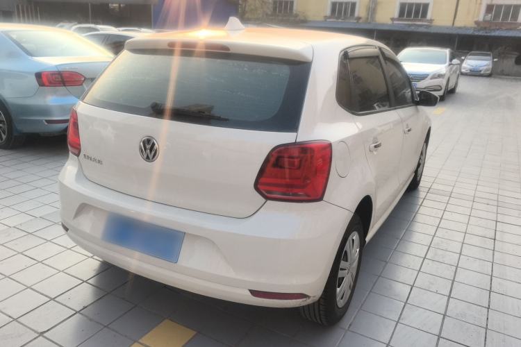 Used Volkswagen Polo 2016 1.4L Manual Fashion Model
