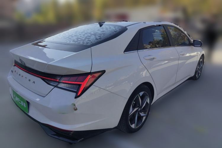 Used Hyundai Elantra 2021 1.5L CVT LUX Prestige Edition