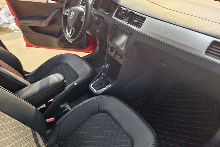 Used Skoda Rapid Spaceback 2018 1.6L Automatic Comfort Edition