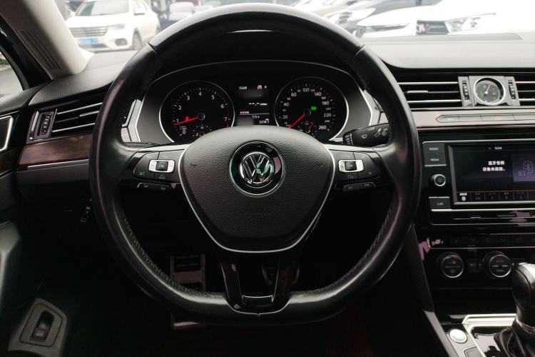 Used Volkswagen Magotan 2018 Facelift 380TSI DSG Luxury Version
