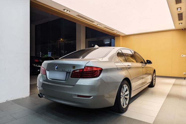 Used BMW 5 Series 2014 520Li Elegant Model
