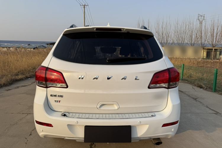 Used Haval H6 2016 Upgraded Model 1.5T Automatic Two-Wheel Drive Elite Version
