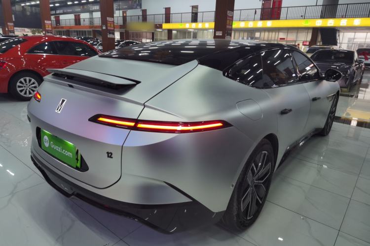 Used  12 2025 Max Extended-Range Edition