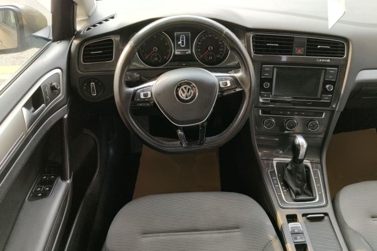 Used Volkswagen Golf 2018 230TSI Automatic Comfort Model
