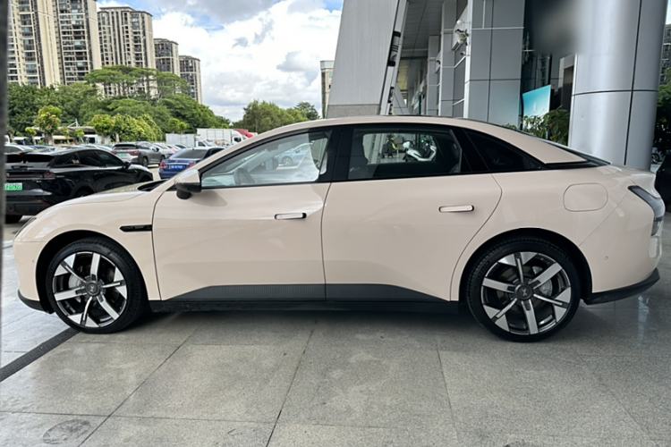 Used XPeng MONA M03 2024 620 with Ultra-Long Range
