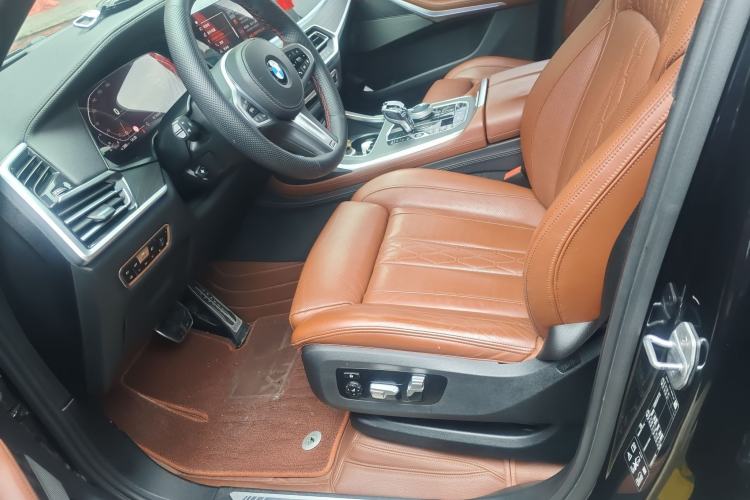 Used BMW X7 2020 xDrive40i Luxury M Sport Package
