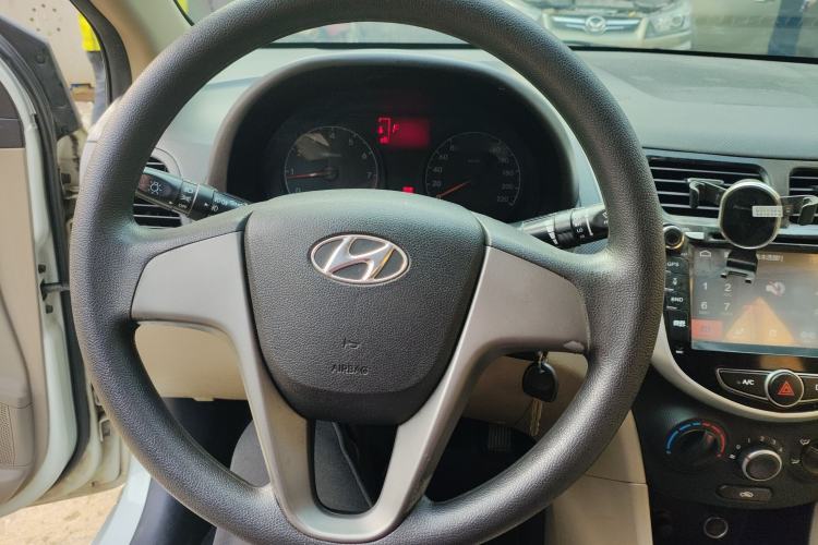 Used Hyundai Verna 2014 1.4L Automatic Smart GLS
