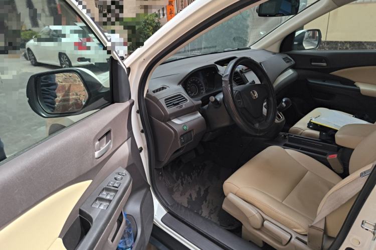 Used Honda CR-V 2012 2.0L two-wheel drive urban version
