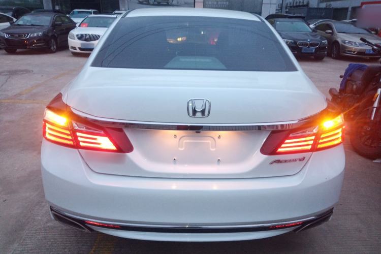 Used Honda Accord 2016 2.0L Luxury Edition