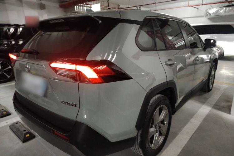 Used Toyota RAV4 2022 2.0L CVT Two-Wheel Drive Fashion Edition
