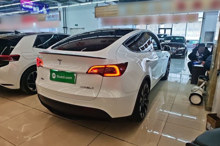 Used Tesla Model Y 2022 Performance High-Performance All-Wheel-Drive Version
