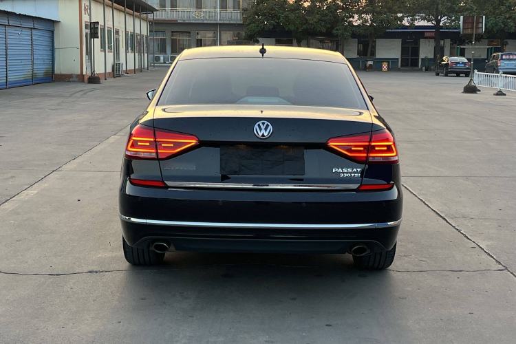 Used Volkswagen Passat 2017 330TSI DSG Prestige Edition
