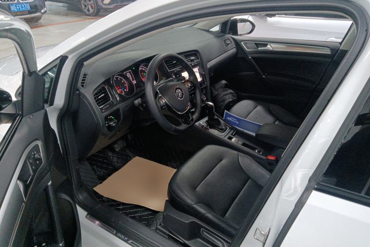 Used Volkswagen Golf 2020 280TSI DSG Comfort Version
