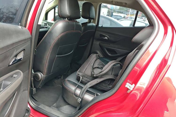 Used Buick Encore 2017 18T Automatic Two-Wheel Drive Urban Fashion Model
