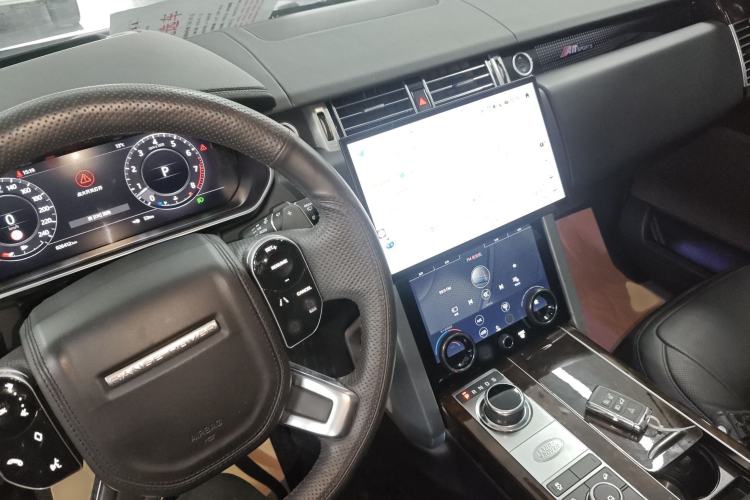 Used Land Rover Range Rover 2022 3.0 L6 360 PS Legacy Edition
