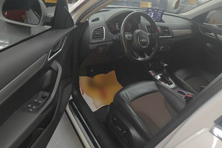 Used Audi Q3 2016 30 TFSI Fashion Model
