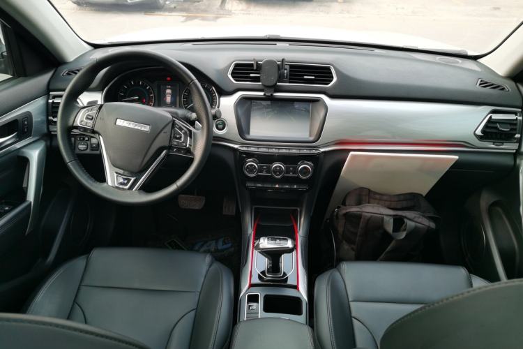 Used Haval H2 2018 Blue-Label 1.5T Dual-Clutch Two-Wheel-Drive Luxury Model