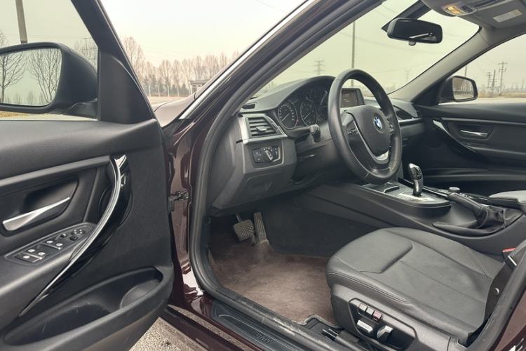 Used BMW 3 Series 2017 320Li Fashion Model
