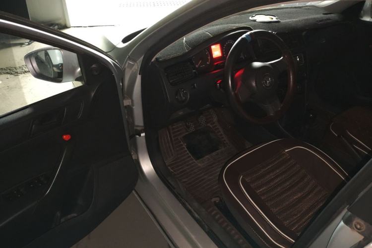 Used Volkswagen Santana 2013 1.6L Manual Fashion Edition
