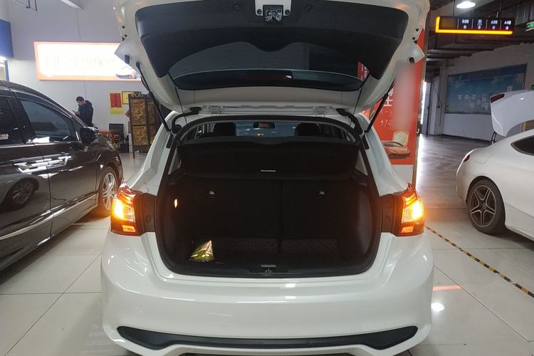 Used Nissan Tiida 2023 1.6L CVT Smart Drive Version
