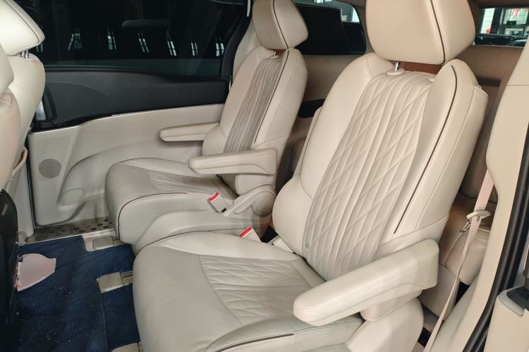 Used Buick GL8 2022 Land Executive Class 652T Prestige Model