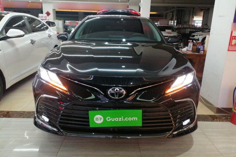Used Toyota Camry 2021 2.0G Luxury Edition
