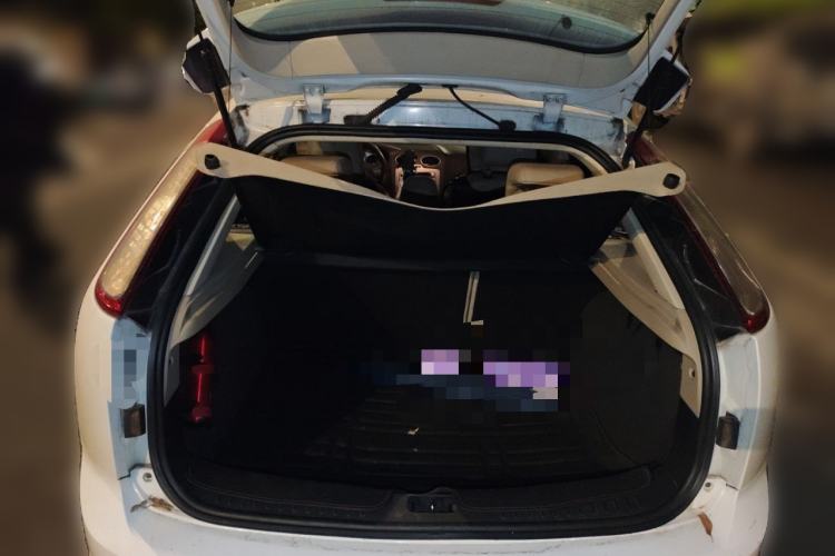 Used Ford Focus 2013 Hatchback Classic 1.8L Manual Fashion Edition
