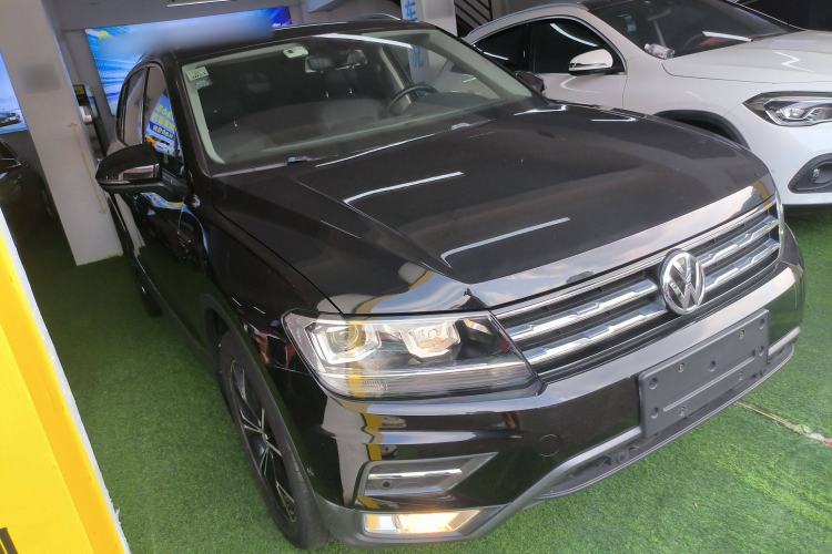 Used Volkswagen Tiguan L 2020 330TSI Automatic Two-Wheel Drive Smart Luxury Edition China VI Standard
