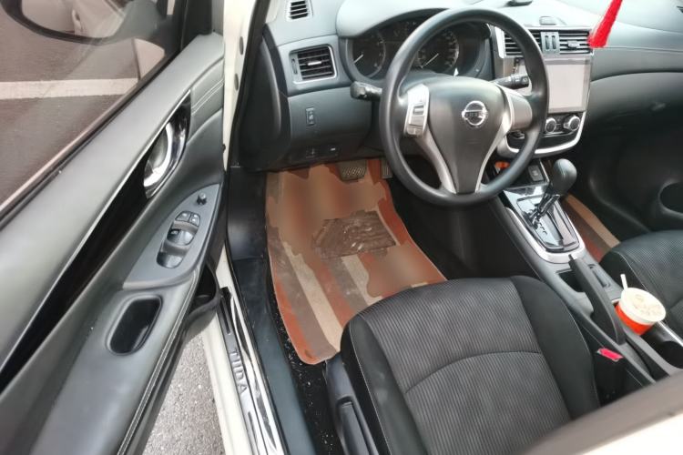 Used Nissan Tiida 2016 1.6L CVT Cool Dynamic Edition
