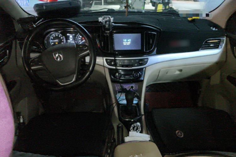 Used Baojun 730 2016 1.5T Manual Luxury Edition 7 Seats
