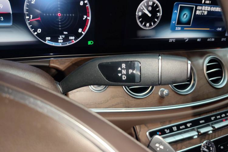 Used Mercedes-Benz E-Class 2018 Facelift E 300 L Luxury Edition
