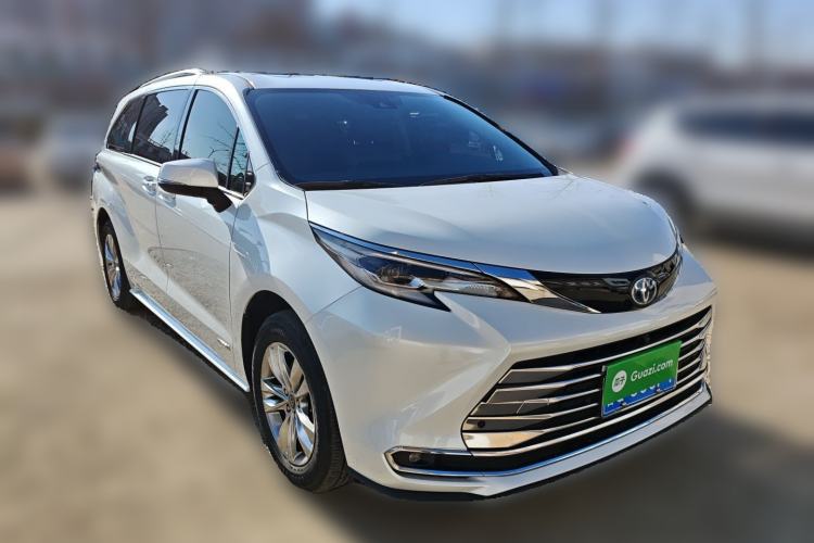 Used Toyota Sienna 2023 2.5L Hybrid Comfort Edition