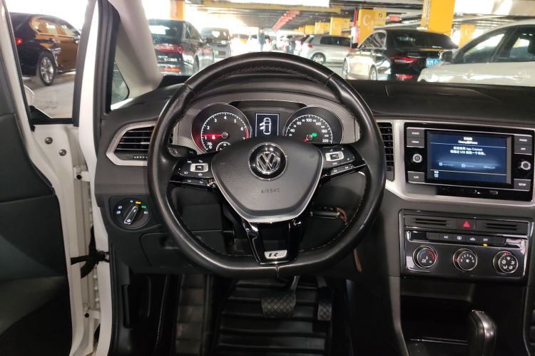 Used Volkswagen Golf Sportsvan 2019 280TSI Automatic Trendy Edition China V Standard
