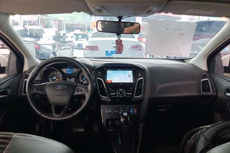 Used Ford Focus 2018 Hatchback Classic 1.6L Automatic Trendy SmartDrive Edition