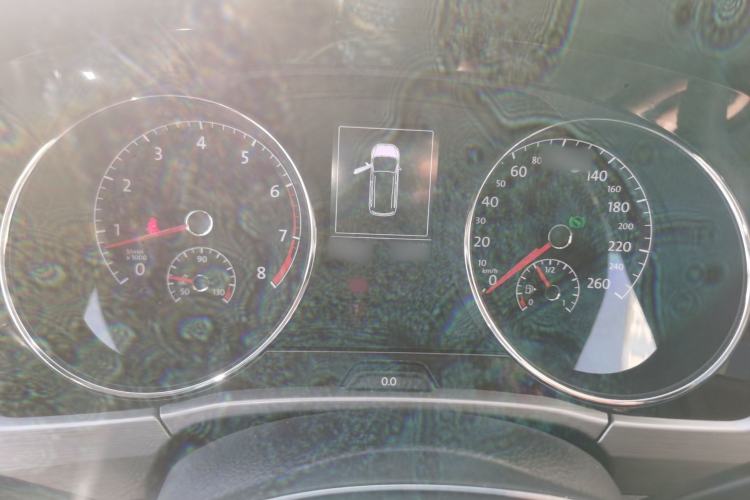 Used Volkswagen Touran 2018 Volkswagen Touran L 280TSI DSG Comfort Edition 7-seater
