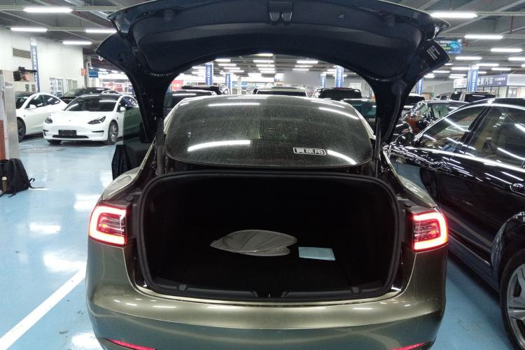 Used Tesla Model 3 2022 Rear-Wheel-Drive Version
