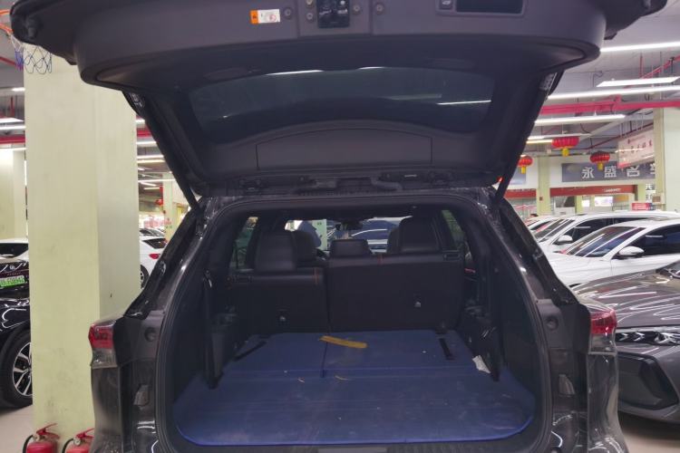 Used Toyota Crown Land Cruiser 2024 2.0T All-Wheel-Drive Prestige Version
