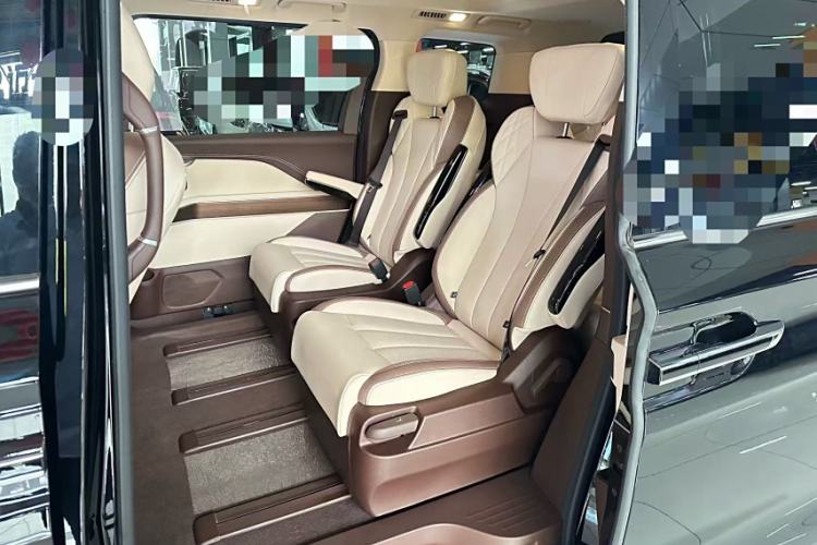 Used Bestune M9 2023 2.0T Prestige Edition
