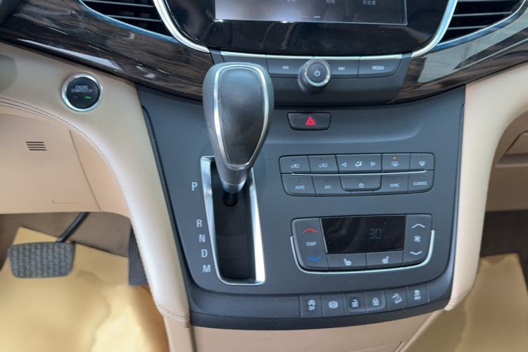 Used Buick GL8 2017 ES 28T Premium Version China V Standard
