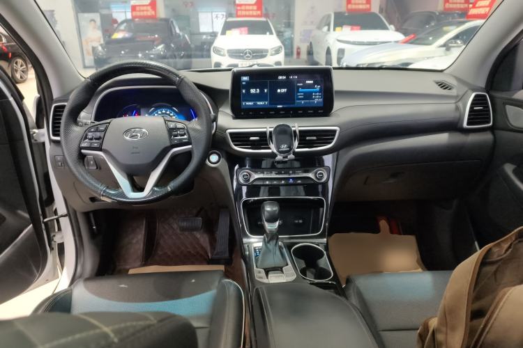 Used Hyundai Tucson 2020 280TGDi Two-Wheel-Drive GLS Fashion Edition China VI Standard