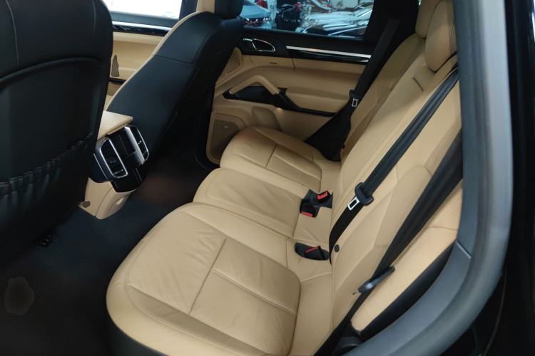 Used Porsche Cayenne 2014 3.6T Automatic Transmission U.S. Specification
