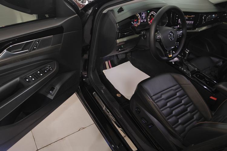 Used Volkswagen Passat 2020 330TSI Elite Edition China VI
