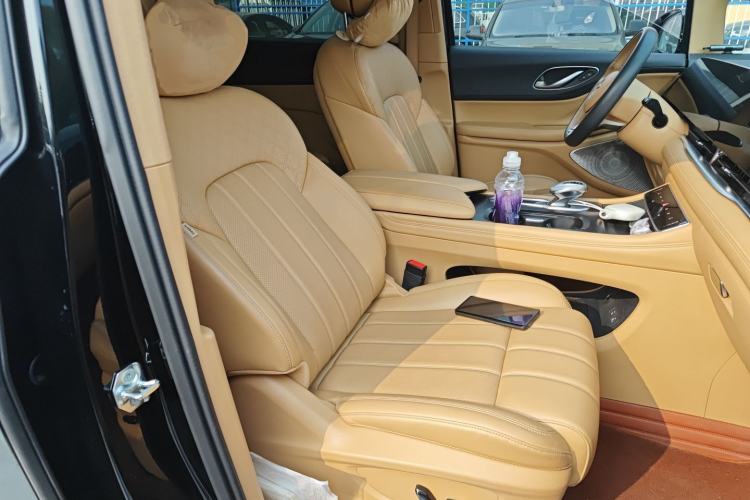 Used VOYAH Dream 2024 PHEV Extended-Range Premium Edition
