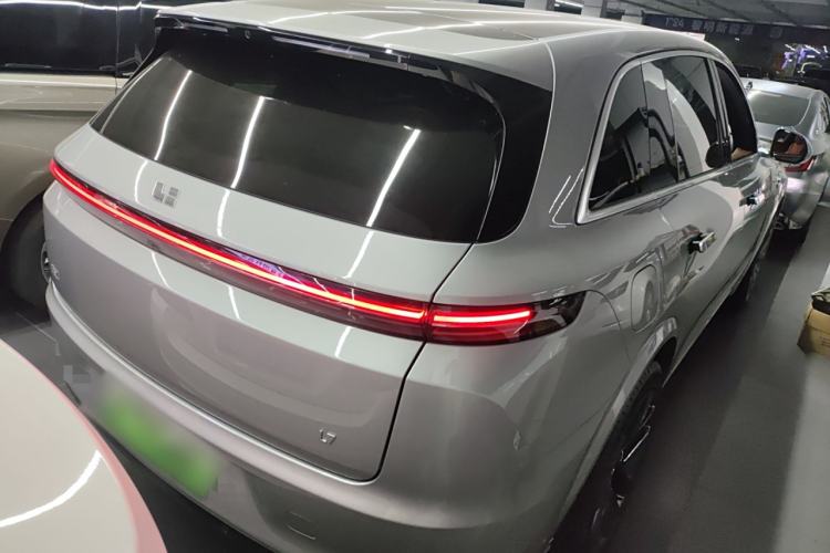 Used Li Auto L7 2023 Air model
