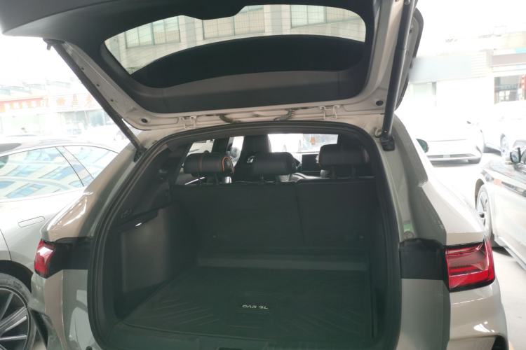 Used BYD Song PLUS New Energy 2024 HONOR Edition DM-i 110km Flagship PLUS
